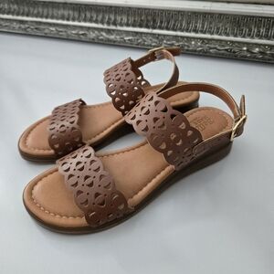 Bella Vita Zoe Wedge Sandal. Color Whiskey Leather. Size 6. NewHighlight a num